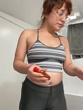 Snapshot of grassXass420 chatting on 11/24/25, 01:49 grassXass420 online show from 11/24/25, 01:49