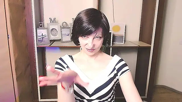 Snapshot of _AngeliaFlow_ chatting on 04/23/26, 12:29 AngeliaFlow online show from 04/23/26, 12:29