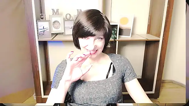 Snapshot of _AngeliaFlow_ chatting on 05/19/26, 08:09 AngeliaFlow online show from 05/19/26, 08:09