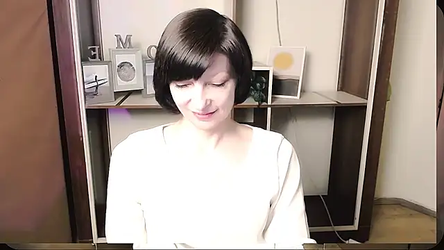 Snapshot of _AngeliaFlow_ chatting on 05/30/26, 07:27 AngeliaFlow online show from 05/30/26, 07:27