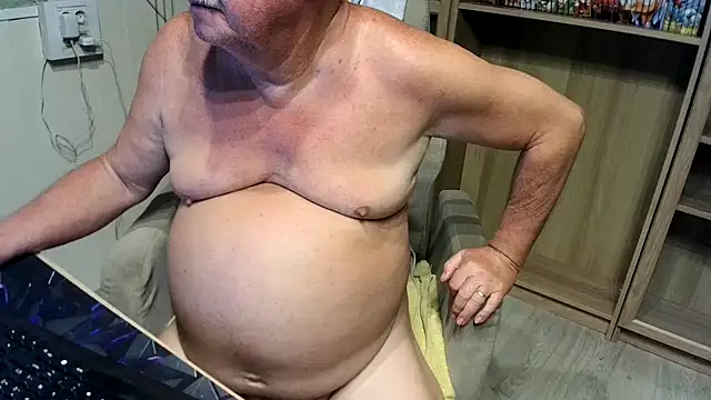 Snapshot of barenfan chatting on 10/28/25, 07:27 barenfan online show from 10/28/25, 07:27