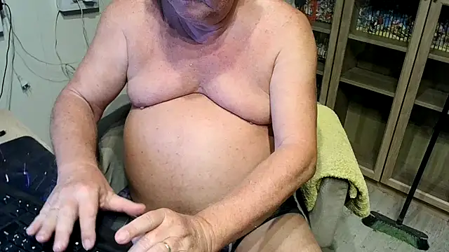 Snapshot of barenfan chatting on 11/21/25, 09:35 barenfan online show from 11/21/25, 09:35