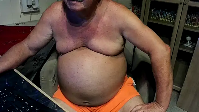 Snapshot of barenfan chatting on 11/26/25, 08:21 barenfan online show from 11/26/25, 08:21