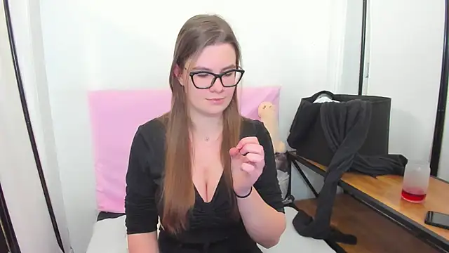 CarolineFlirt online show from 02/19/26, 03:41