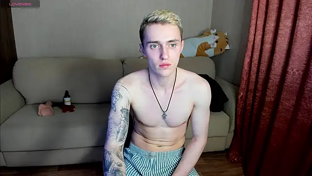 crazybottom99 online show from 03/11/25, 05:24