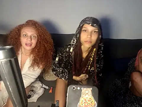 Snapshot of nickelfie chatting on 03/01/25, 10:13 nickelfie online show from 03/01/25, 10:13