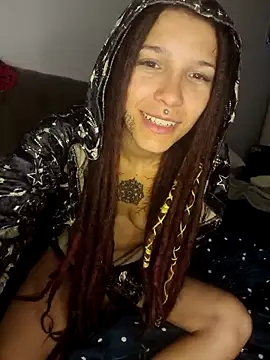 Snapshot of nickelfie chatting on 03/04/25, 09:29 nickelfie online show from 03/04/25, 09:29