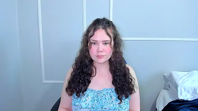 Snapshot of _leana_ chatting on 06/08/26, 05:02 leana online show from 06/08/26, 05:02