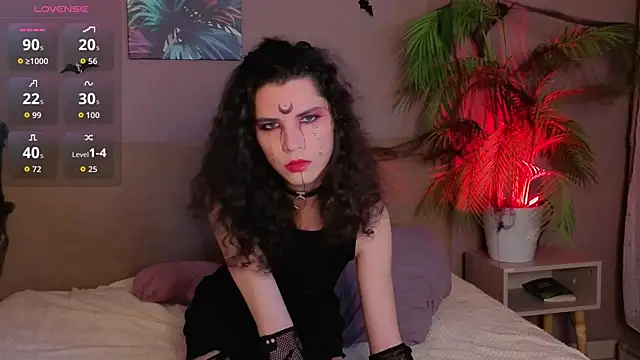 Snapshot of DamienLake chatting on 10/30/25, 08:31 DamienLake online show from 10/30/25, 08:31