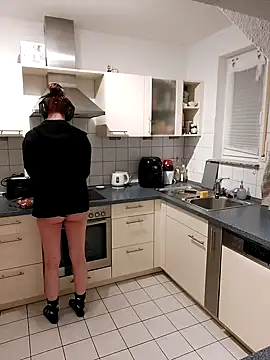 Snapshot of Gamergirl-Linela chatting on 03/13/25, 08:43 Gamergirl-Linela online show from 03/13/25, 08:43