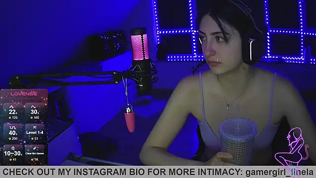 Snapshot of Gamergirl-Linela chatting on 09/13/25, 04:01 Gamergirl-Linela online show from 09/13/25, 04:01
