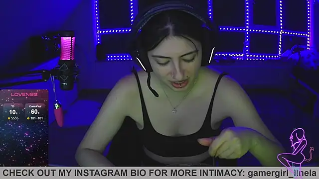 Snapshot of Gamergirl-Linela chatting on 09/16/25, 06:09 Gamergirl-Linela online show from 09/16/25, 06:09