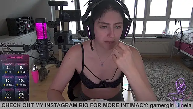 Snapshot of Gamergirl-Linela chatting on 09/22/25, 12:40 Gamergirl-Linela online show from 09/22/25, 12:40