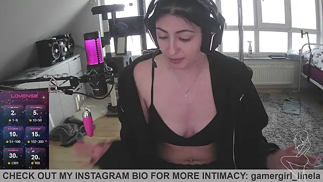 Snapshot of Gamergirl-Linela chatting on 10/01/25, 03:07 Gamergirl-Linela online show from 10/01/25, 03:07