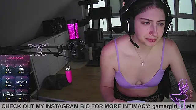 Snapshot of Gamergirl-Linela chatting on 10/06/25, 03:09 Gamergirl-Linela online show from 10/06/25, 03:09