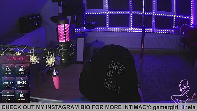 Snapshot of Gamergirl-Linela chatting on 11/11/25, 05:57 Gamergirl-Linela online show from 11/11/25, 05:57