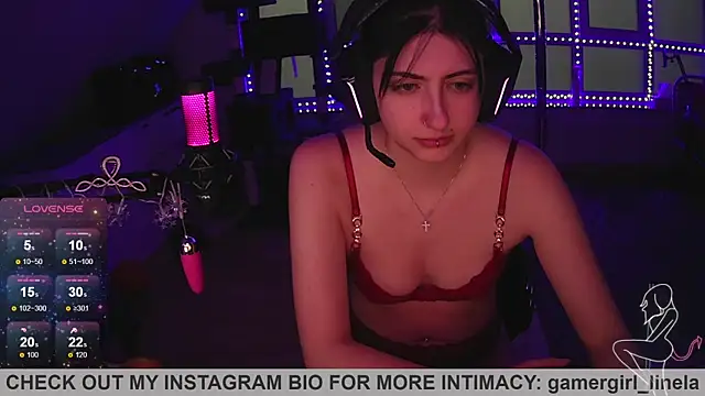 Snapshot of Gamergirl-Linela chatting on 11/20/25, 03:34 Gamergirl-Linela online show from 11/20/25, 03:34