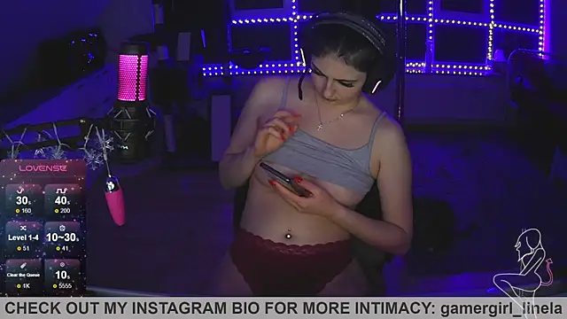 Snapshot of Gamergirl-Linela chatting on 11/23/25, 10:42 Gamergirl-Linela online show from 11/23/25, 10:42