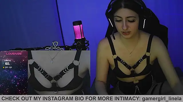 Snapshot of Gamergirl-Linela chatting on 01/16/26, 10:03 Gamergirl-Linela online show from 01/16/26, 10:03