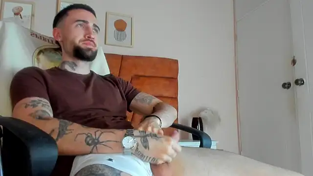 Snapshot of Luke_davis01 chatting on 03/07/25, 11:16 Luke davis01 online show from 03/07/25, 11:16