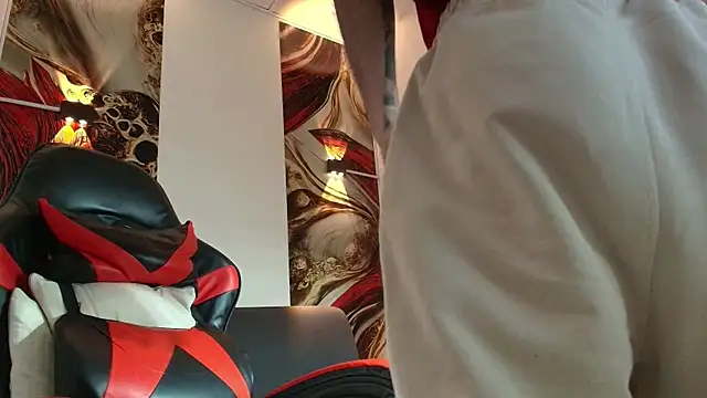 Snapshot of Luke_davis01 chatting on 09/20/25, 01:23 Luke davis01 online show from 09/20/25, 01:23