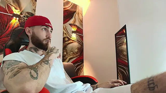 Snapshot of Luke_davis01 chatting on 10/07/25, 01:19 Luke davis01 online show from 10/07/25, 01:19