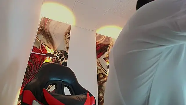 Snapshot of Luke_davis01 chatting on 11/22/25, 01:10 Luke davis01 online show from 11/22/25, 01:10