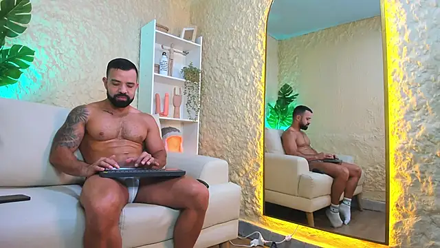 Snapshot of Maofenix chatting on 02/21/25, 09:54 Maofenix online show from 02/21/25, 09:54