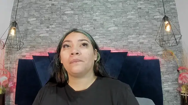 Sophia Brunett online show from 04/11/26, 11:47