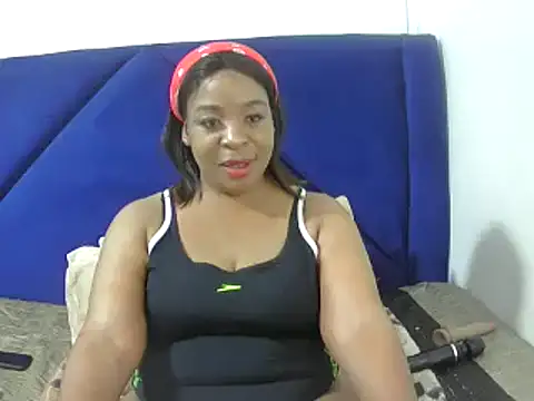 Snapshot of Mishanti chatting on 03/19/25, 10:33 Mishanti online show from 03/19/25, 10:33