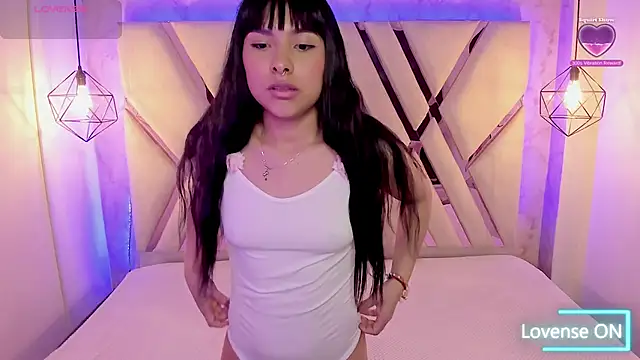 Snapshot of Vera_Best_ chatting on 02/24/25, 03:20 Vera Best online show from 02/24/25, 03:20