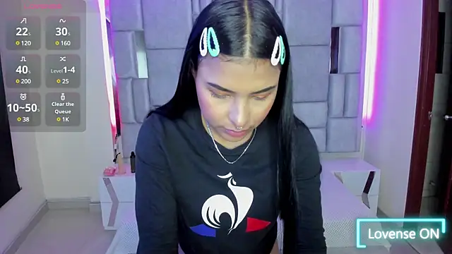 Snapshot of Vera_Best_ chatting on 03/18/25, 11:52 Vera Best online show from 03/18/25, 11:52