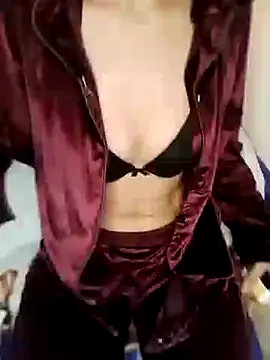 Snapshot of Nihal-68 chatting on 02/16/25, 01:05 Nihal-68 online show from 02/16/25, 01:05