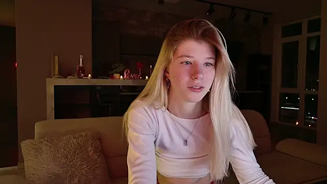 Bella amory online show from 02/24/25, 07:19