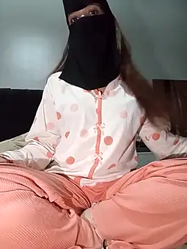 Milan-88 online show from 10/20/25, 09:15