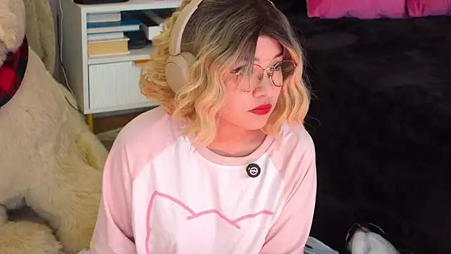NataliaNovak online show from 05/14/26, 06:47