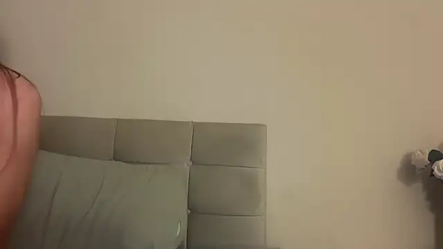 Snapshot of skyejde chatting on 12/03/25, 05:55 skyejde online show from 12/03/25, 05:55