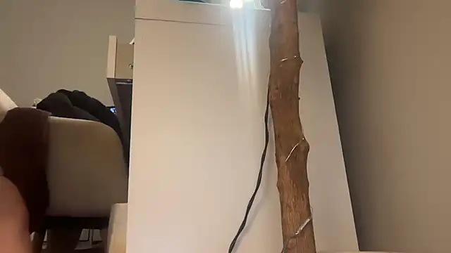 skyejde online show from 03/18/26, 08:34