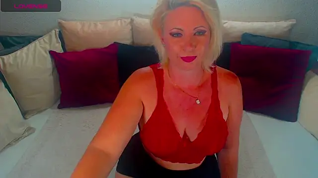 Snapshot of Lex_McQueen chatting on 05/27/26, 09:01 Lex McQueen online show from 05/27/26, 09:01