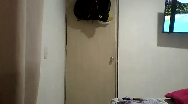 Snapshot of Tana_latin chatting on 02/11/25, 12:28 Tana latin online show from 02/11/25, 12:28