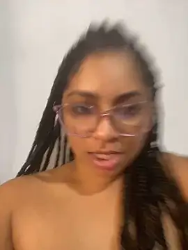 Snapshot of Tana_latin chatting on 03/08/25, 03:50 Tana latin online show from 03/08/25, 03:50