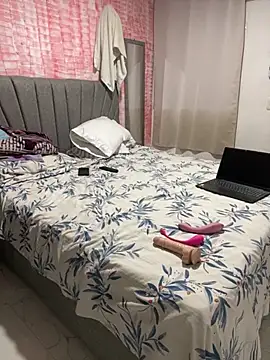 Snapshot of Tana_latin chatting on 10/07/25, 02:09 Tana latin online show from 10/07/25, 02:09