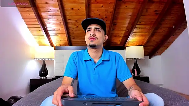 Sebastian Berne online show from 02/11/25, 06:33