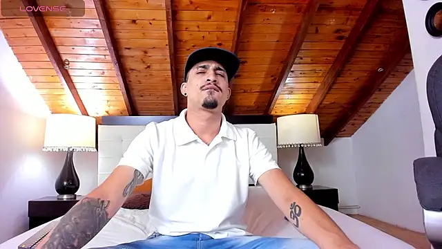 Sebastian Berne online show from 03/04/25, 07:32