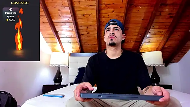 Sebastian Berne online show from 03/18/25, 07:20