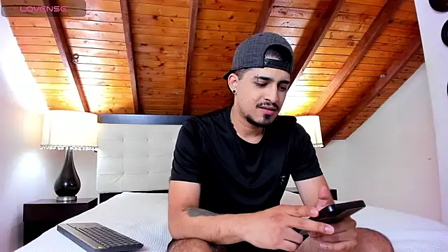 Sebastian Berne online show from 11/17/25, 07:19