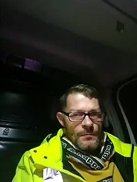 Snapshot of Gncastc23 chatting on 11/12/25, 10:30 Gncastc23 online show from 11/12/25, 10:30