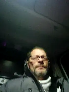 Snapshot of Gncastc23 chatting on 11/16/25, 11:32 Gncastc23 online show from 11/16/25, 11:32