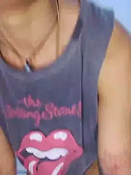 Snapshot of katia_voodoo13 chatting on 12/16/25, 07:35 katia voodoo13 online show from 12/16/25, 07:35