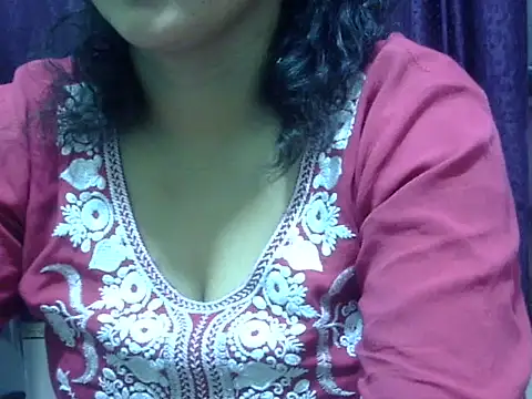 Your cutiepie  online show from 05/27/26, 01:30